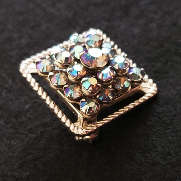 Square “Diamond” and Silver Pin - Picture 4 of 5